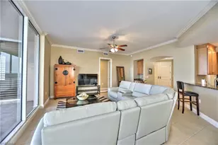 2104 W First St, Fort Myers, FL 33901 - Photo 7