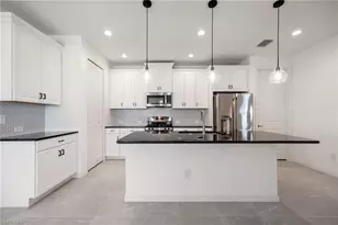 11704 Solano Dr, Fort Myers, FL 33966 - Photo 3