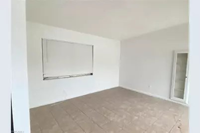 15 Vineyard St, Lehigh Acres, FL 33936 - Photo 5