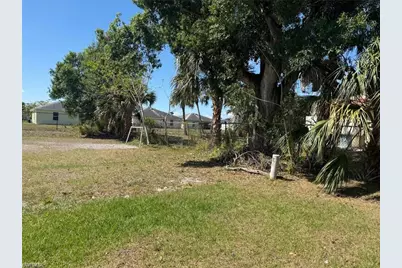 936 Zana Dr, Fort Myers, FL 33905 - Photo 3