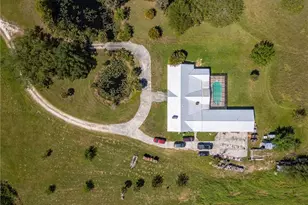 1085 West Ave, Moore Haven, FL 33471 - Photo 3