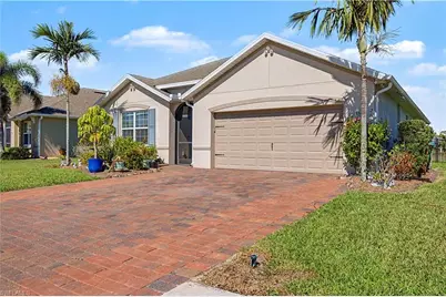 2613 Manzilla Ln, Cape Coral, FL 33909 - Photo 3