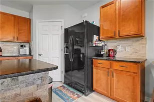 2613 Manzilla Ln, Cape Coral, FL 33909 - Photo 7