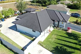 5540 Banning St, Lehigh Acres, FL 33971 - Photo 9