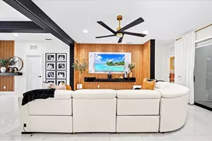 927 SW 25th St, Cape Coral, FL 33914 - Photo 9