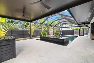 927 SW 25th St, Cape Coral, FL 33914 - Photo 19
