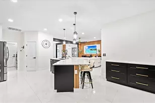 927 SW 25th St, Cape Coral, FL 33914 - Photo 13