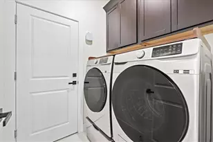 927 SW 25th St, Cape Coral, FL 33914 - Photo 41