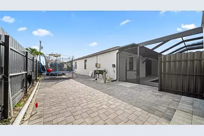 927 SW 25th St, Cape Coral, FL 33914 - Photo 23