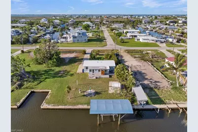 2880 8th Ave, Saint James City, FL 33956 - Photo 3