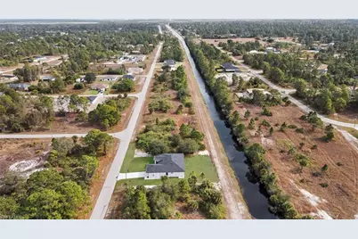 1002 Kanuga St E, Lehigh Acres, FL 33974 - Photo 47