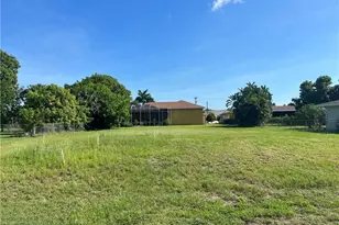 1433 SE 30th St, Cape Coral, FL 33904 - Photo 1