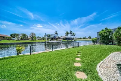 22 SE 13th Ave, Cape Coral, FL 33990 - Photo 39