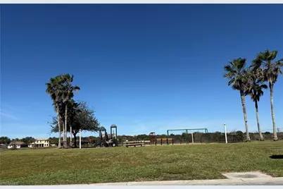 12112 Country Day Cir, Fort Myers, FL 33913 - Photo 33