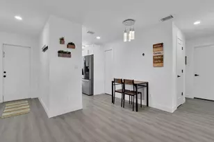 1027 SE 46th Ln, Cape Coral, FL 33904 - Photo 13