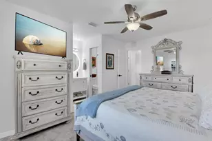 1027 SE 46th Ln, Cape Coral, FL 33904 - Photo 17