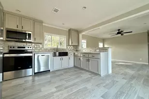 8104 Marx Dr, North Fort Myers, FL 33917 - Photo 13