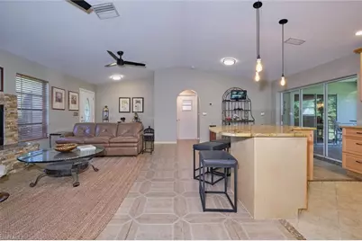140 SE 8th St, Cape Coral, FL 33990 - Photo 7