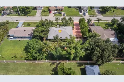 140 SE 8th St, Cape Coral, FL 33990 - Photo 37