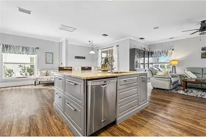 2006 Willow Branch Dr, Cape Coral, FL 33991 - Photo 9