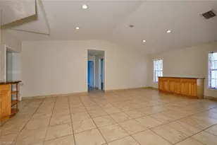 2614 SE 12th Pl, Cape Coral, FL 33904 - Photo 11