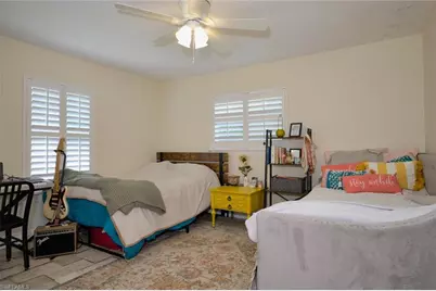 109 Montrose Dr, Fort Myers, FL 33919 - Photo 19