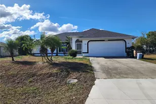 1214 NE 14th Ave, Cape Coral, FL 33909 - Photo 1