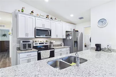 3008 Redwood Ln, Labelle, FL 33935 - Photo 17