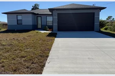 640 Central St E, Lehigh Acres, FL 33974 - Photo 1
