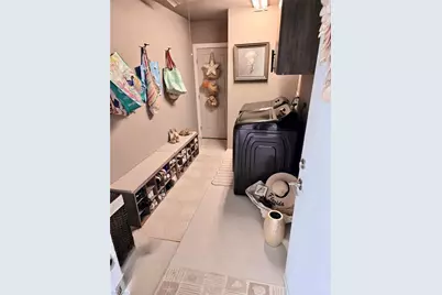 2011 NE 9th Ave, Cape Coral, FL 33909 - Photo 11