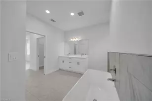 933 Anthony St E, Lehigh Acres, FL 33974 - Photo 41