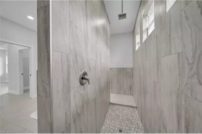 933 Anthony St E, Lehigh Acres, FL 33974 - Photo 39