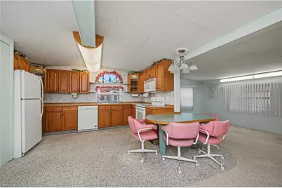 54 La Fonda Ln, North Fort Myers, FL 33903 - Photo 9