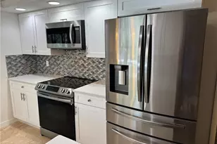 5368 Chippendale Cir W, Fort Myers, FL 33919 - Photo 13