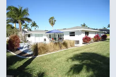 2012 SE 47th St, Cape Coral, FL 33904 - Photo 7