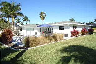 2012 SE 47th St, Cape Coral, FL 33904 - Photo 7