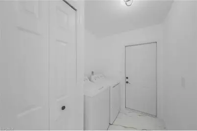 309 SE 8th St, Cape Coral, FL 33990 - Photo 9