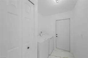 309 SE 8th St, Cape Coral, FL 33990 - Photo 9