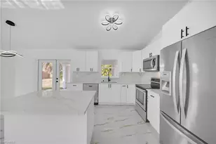 309 SE 8th St, Cape Coral, FL 33990 - Photo 7