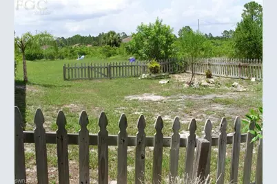 551 Genoa Ave S, Lehigh Acres, FL 33974 - Photo 9