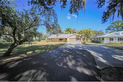 1250 Riverbend Dr, Labelle, FL 33935 - Photo 15