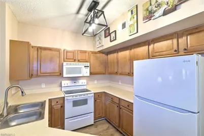 15655 Ocean Walk Cir #202, Fort Myers, FL 33908 - Photo 5