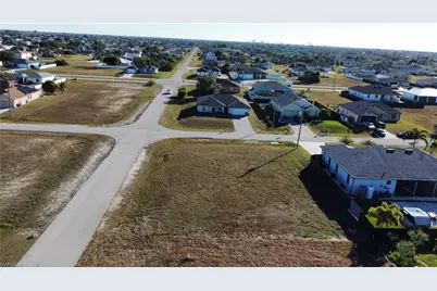 1106 NW 8th Pl, Cape Coral, FL 33993 - Photo 5