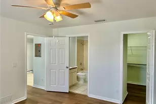 2936 SE Santa Barbara Pl, Cape Coral, FL 33904 - Photo 5