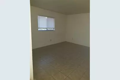 3223 SW Santa Barbara Pl, Cape Coral, FL 33914 - Photo 5