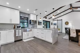 1522 SW 49th St, Cape Coral, FL 33914 - Photo 13