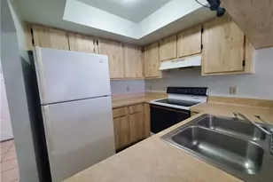 913 Gleason Pkwy, Cape Coral, FL 33914 - Photo 5