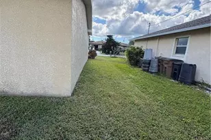 1109 SE 35th Terrace, Cape Coral, FL 33904 - Photo 17