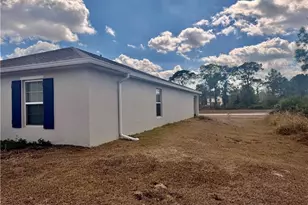 5013 Pinetree Cir, Labelle, FL 33935 - Photo 35