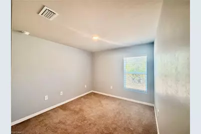 5013 Pinetree Cir, Labelle, FL 33935 - Photo 9